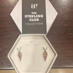 Sterling Club: Smokey topaz and Cz